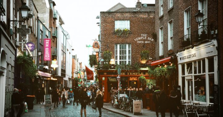 Street outside Temple Bar Dublin Ireland